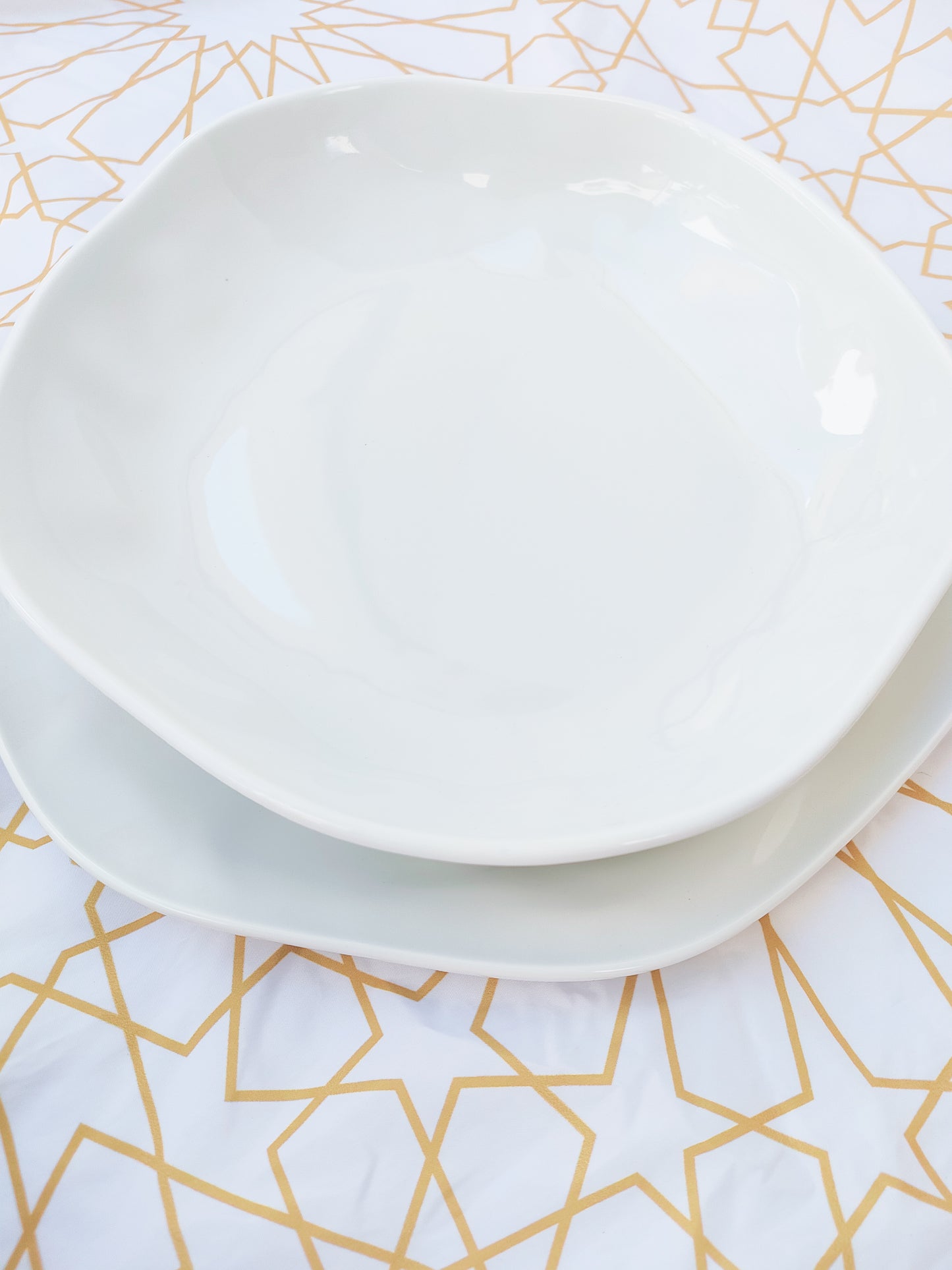 white dinner plate / porcelain - sold separately