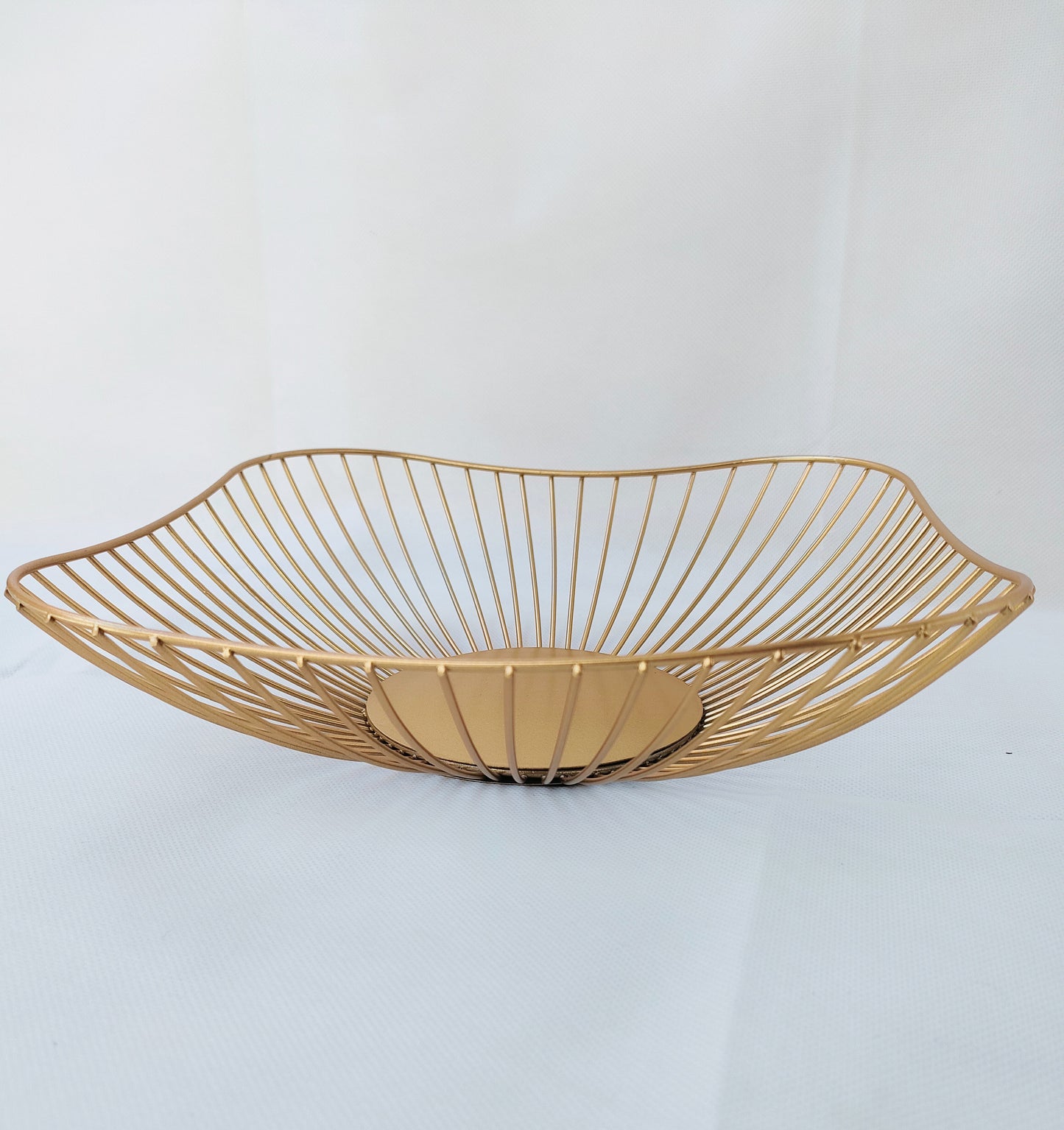 Fruit Bowl - Gold color
