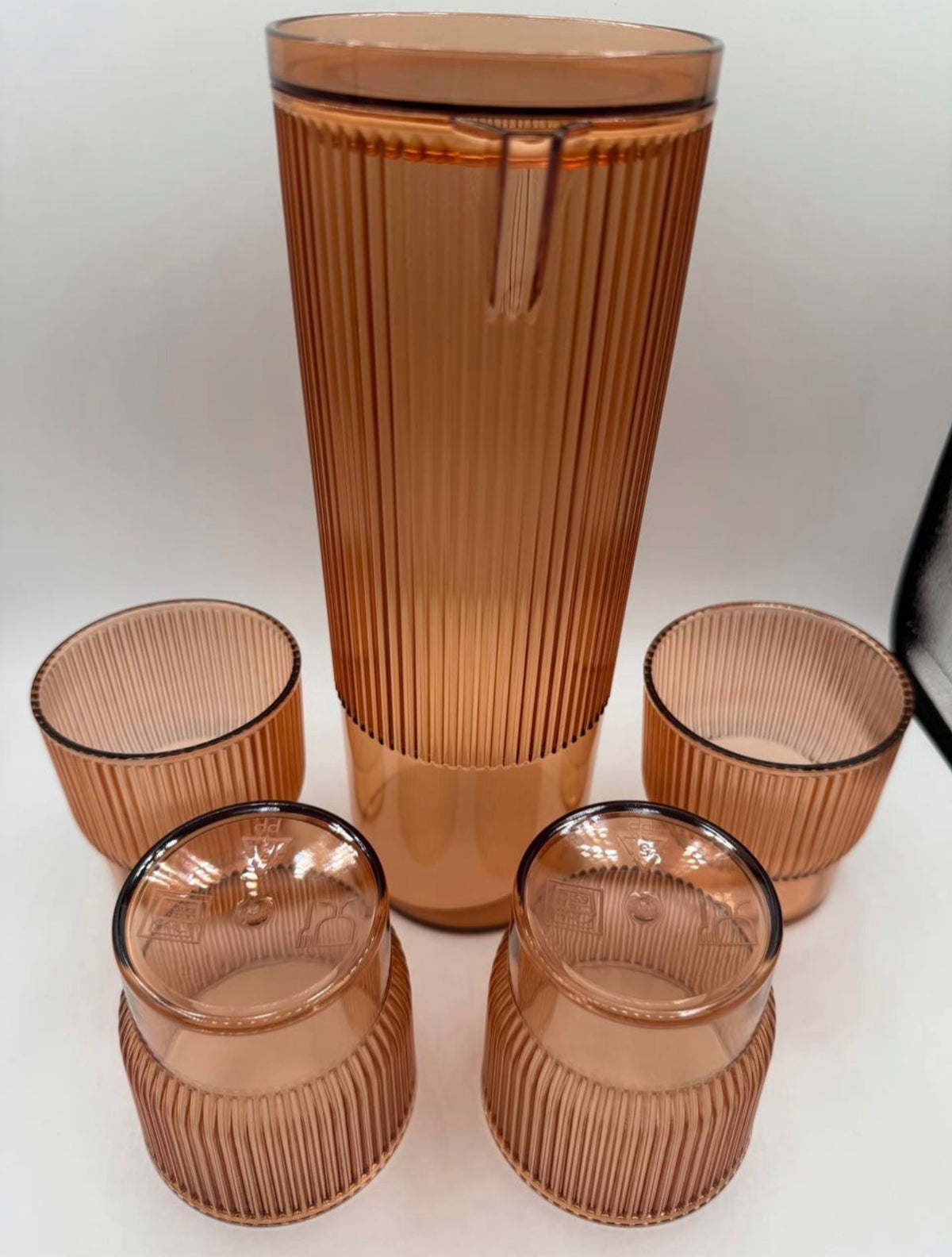 Acrylic Jug 1 liter with 4 cups - Gray color ( bronze and gray colors )