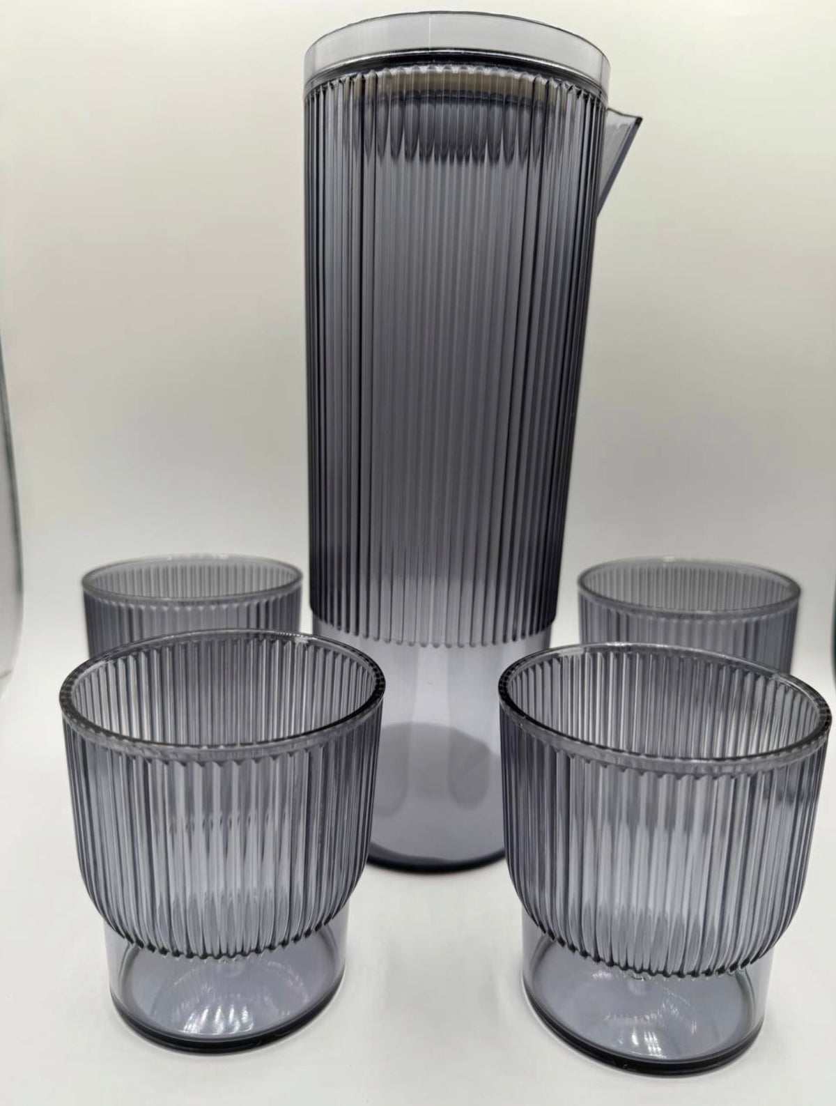 Acrylic Jug 1 liter with 4 cups - Gray color ( bronze and gray colors )