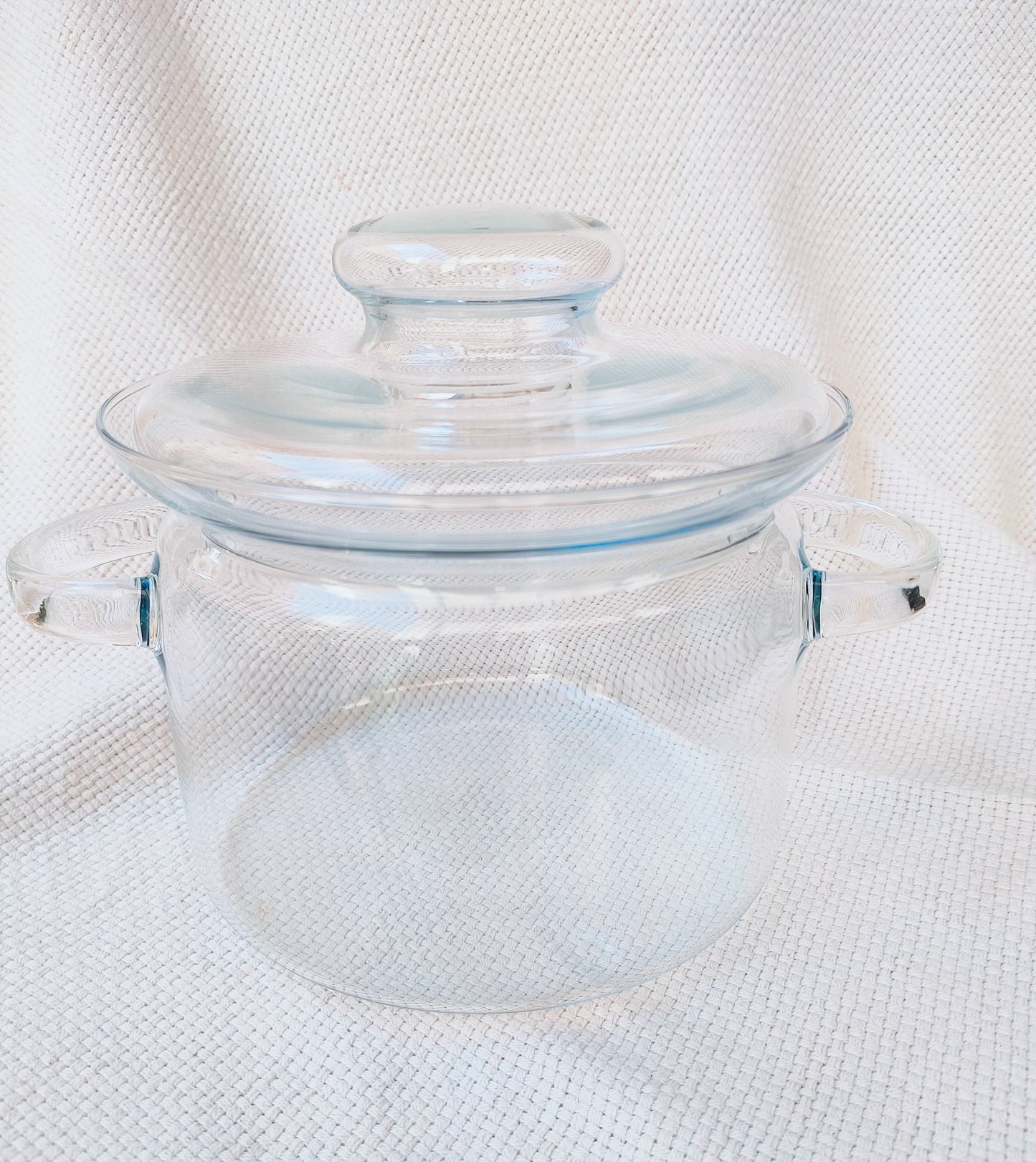 Glass pot