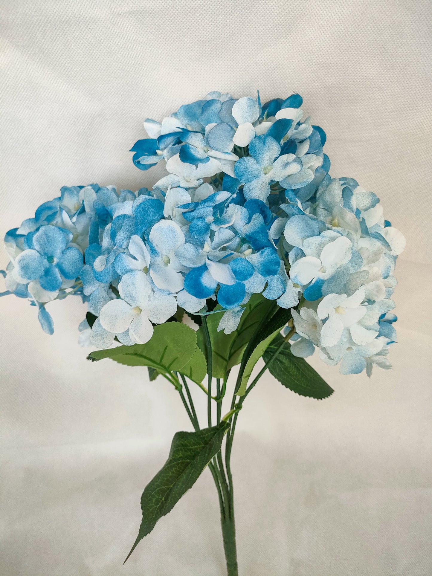 Hydrangea soft ( artificial flowers)