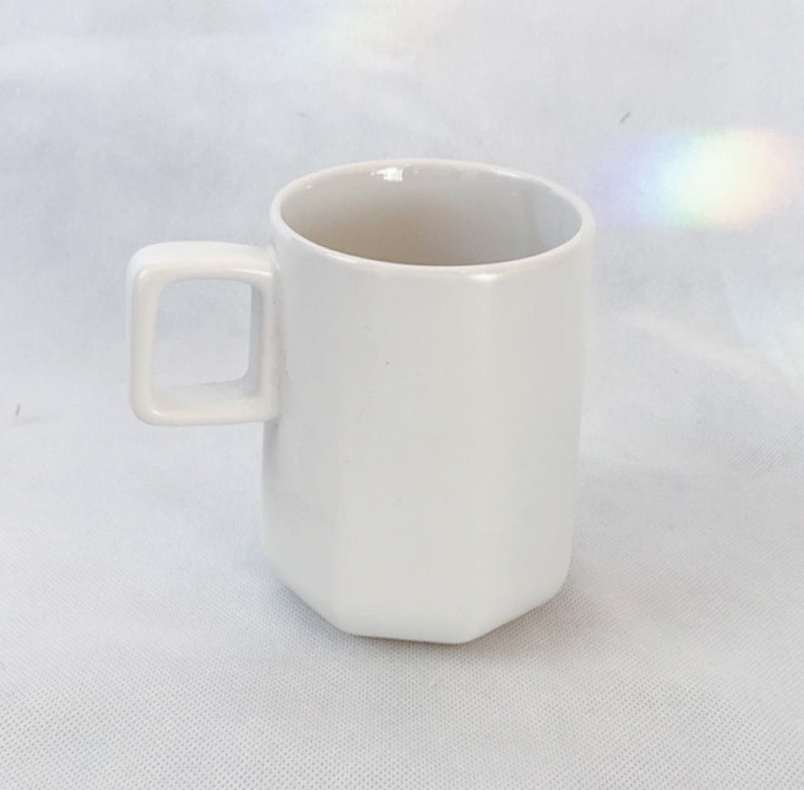 Mugs -- white / pink / yellow