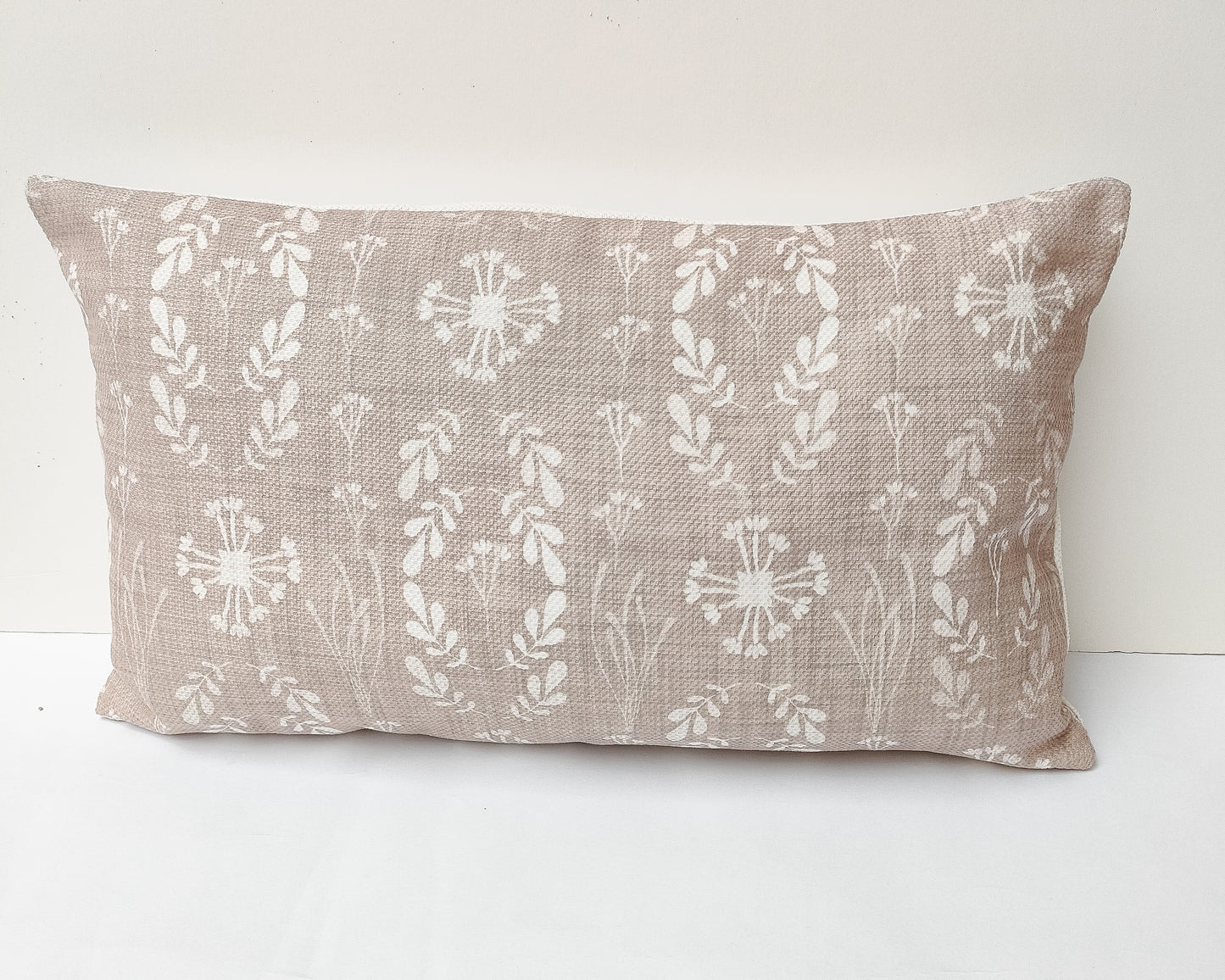Cushion -  neutral leaves print.