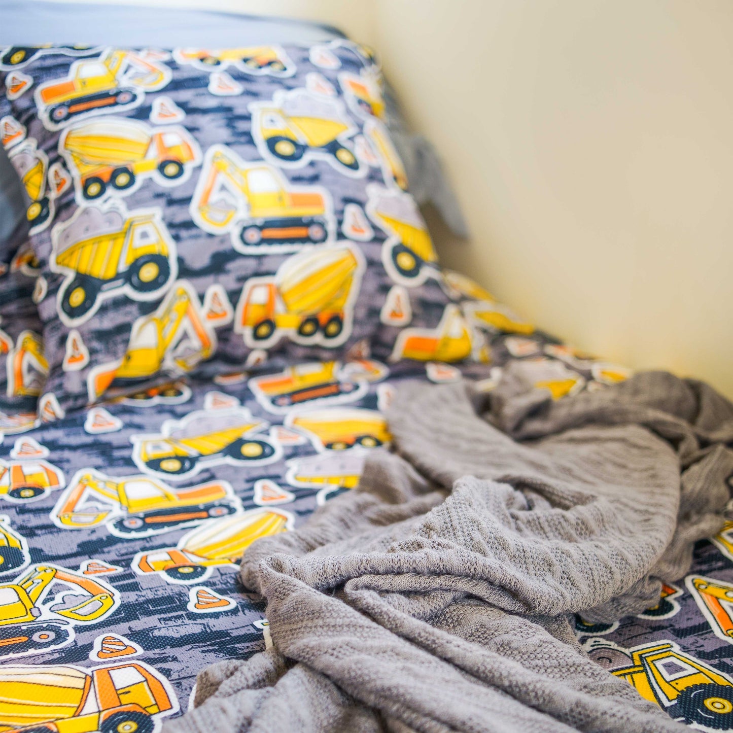 Duvet Cover  -trucks Pattern - kids